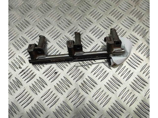 Топливная рампа DX239G802AA Jaguar XJ X351 для двигателя AJ 126