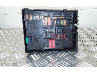   Pojistková skříňka 1K0937125A   Volkswagen Tiguan 2009