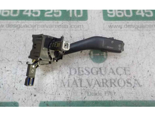 Ручка стеклоочистителей    Volkswagen Golf SportWagen