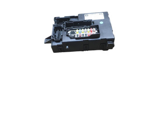 Блок предохранителей 13349934, 28270822 Opel Meriva B