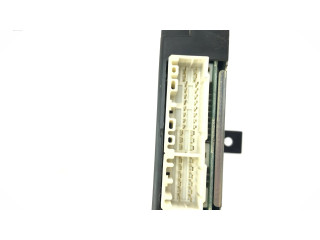 Блок предохранителей 82641 Daihatsu Move L900