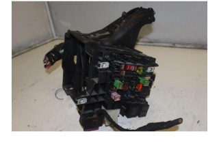 Блок предохранителей    Volkswagen Golf VII    