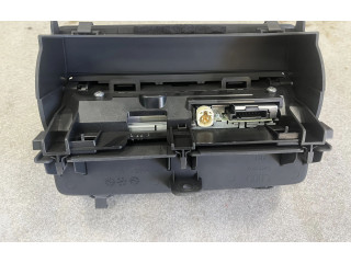 Дисплей    8U0857273C   Audi Q3 8U