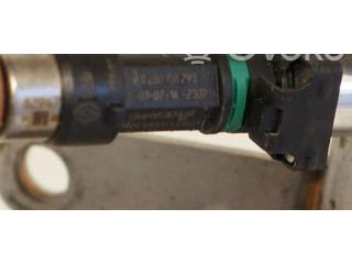 Vstřikovací lišta 175201470R Renault Clio IV