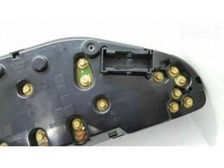 Přístrojová deska Mercedes-Benz E W210 2001 2105401248