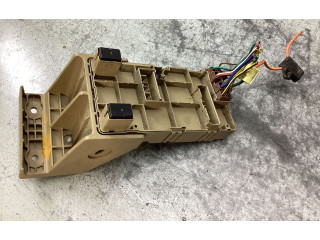 Блок предохранителей 82201FG010, 811507 Subaru Forester SH