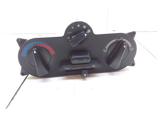 Блок управления климат-контролем MB947678, MB947677 Mitsubishi Carisma