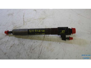 Форсунка 36002704    Volvo V70  D5244T14 