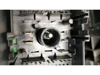 Блок предохранителей 13255300, 529050199 Chevrolet Orlando