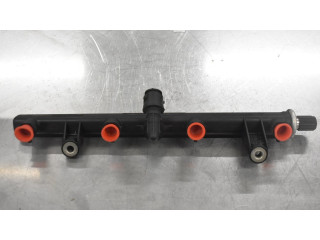 Топливная рампа    Alfa Romeo 156  