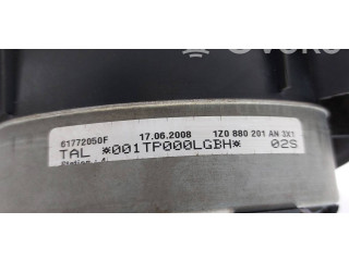 Подушка безопасности водителя 1Z0864207 Skoda Octavia Mk2 (1Z)