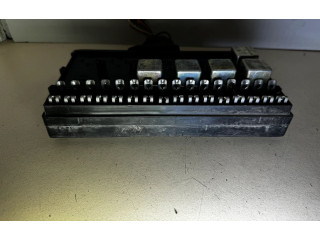 Pojistková skříňka 37003120383, 370031203 Lada Samara 1996