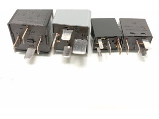 Блок предохранителей AV6T14A142AB, 5M5T14B192CA Ford Transit - Tourneo Connect