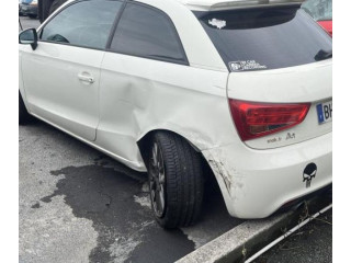 Моторчик дворников     Audi A1