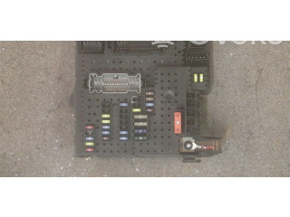 Блок предохранителей 8676391 Volvo S80