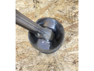 Píst M57TUE2 BMW 5 E60 E61 M57