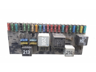 Pojistková skříňka 443941822B, 223 Audi 80 90 S2 B4 1994
