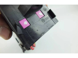 Блок предохранителей 1T1937615A Volkswagen Caddy