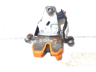 Замок багажника     Skoda Fabia Mk1 (6Y) 1999 - 2007 года