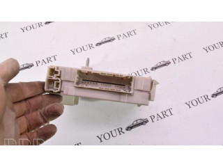 Pojistková skříňka 8267030230 Lexus GS 300 350 430 450H 2005