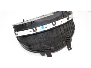 Přístrojová deska Hyundai i40 2011 940033Z290