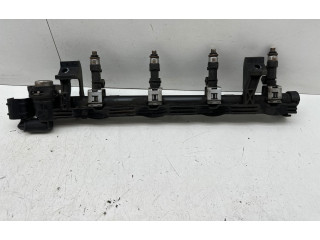 Топливная рампа 9H487, 1Y4436139   Ford Fiesta   для двигателя SNJB