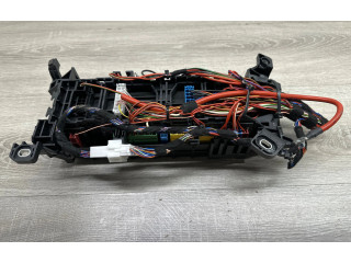 Блок предохранителей A2465400140   Mercedes-Benz A W176