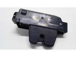 Замок задней крышки