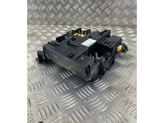   Pojistková skříňka 7P0937548G   Volkswagen Touareg II 2012