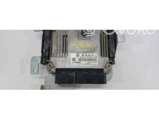 Řídící jednotka 03G906021   Volkswagen Caddy 2015