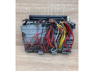 Pojistková skříňka 90504534 Opel Vectra B 1996