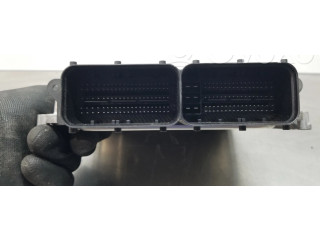 Блок управления двигателя 68328041AA, P68328041AA Jeep Compass