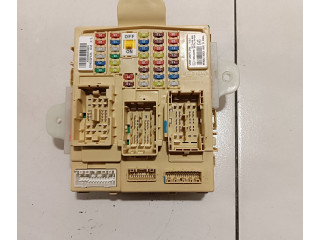 Блок предохранителей 2841027001, 2841027001   KIA Cerato    