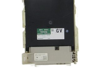 Pojistková skříňka Řídící jednotka BSM 892200D121 Toyota Yaris 2015