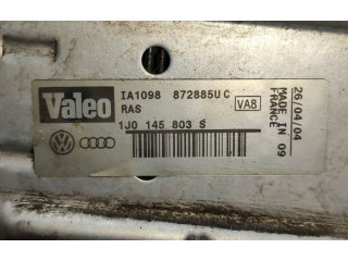 Интеркулер 1J0145803S Volkswagen Golf IV