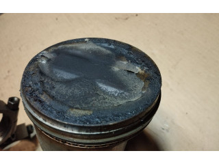 Поршень с шатуном 93432610 Chevrolet Tahoe