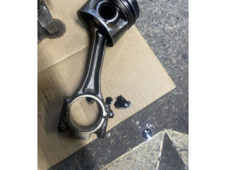 Píst Volkswagen Caddy Bls