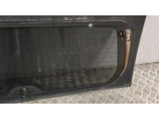 Заднее стекло