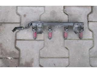 Топливная рампа Mazda 3