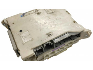 Блок предохранителей  8267253040   Lexus IS 220D-250-350    