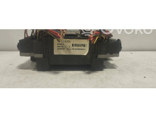 Блок предохранителей  9401802, 9131115   Volvo V70    