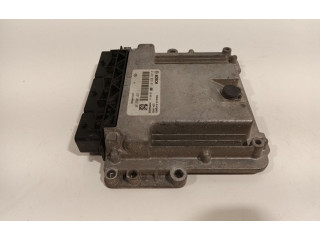 Блок управления двигателя 237106319R   Dacia Dokker