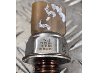 Vstřikovací lišta 03N906054C Audi A8 S8 D5 CZA