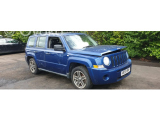 Блок предохранителей P68028007AD   Jeep Patriot    