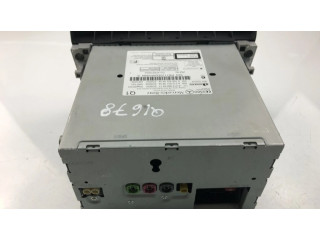 Радио/ проигрыватель CD/DVD / навигация