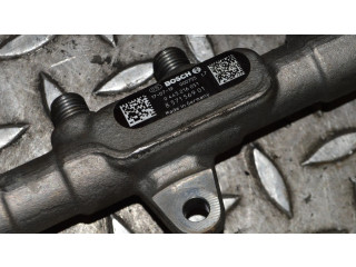 Vstřikovací lišta 8643665, 8601016   BMW 7 G11 G12  pro benzínový motor 4.4 N63 B44 C 