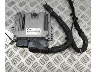 Блок управления двигателя 55259747, 0281017827   Fiat 500L