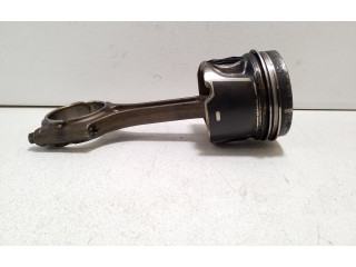  Поршень с шатуном  82L175  Volvo XC60  