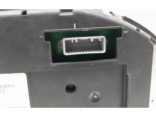 Панель приборов 8201060299   Renault Clio III       