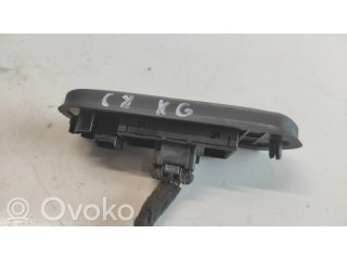 Контактное соединение дверей